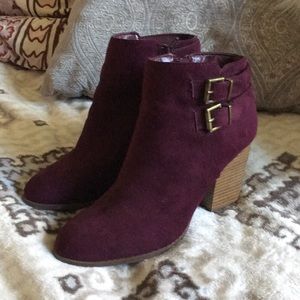 plum booties